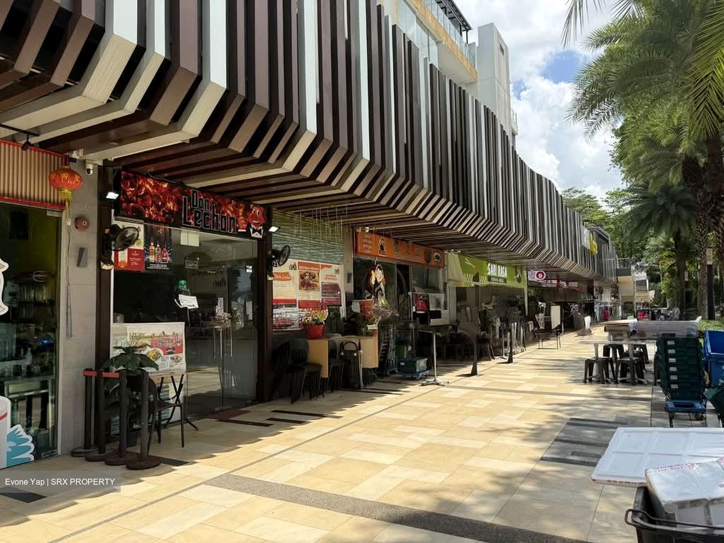 East Village (D16), Retail #551225921